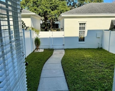 993 Juel Street - Photo Thumbnail 19