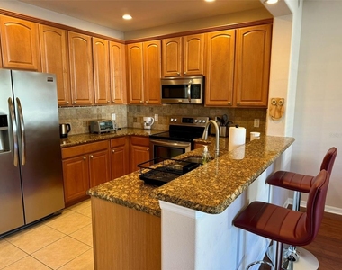 993 Juel Street - Photo Thumbnail 6