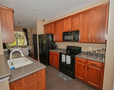 9135 Cardinal Meadow Trail - Photo Thumbnail 5