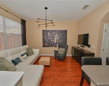 9135 Cardinal Meadow Trail - Photo Thumbnail 11