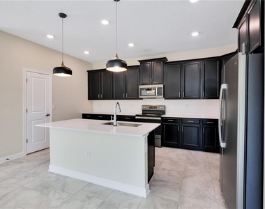 4452 Seven Canyons Drive - Photo Thumbnail 5
