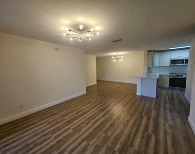 7511 Seurat Street - Photo Thumbnail 11