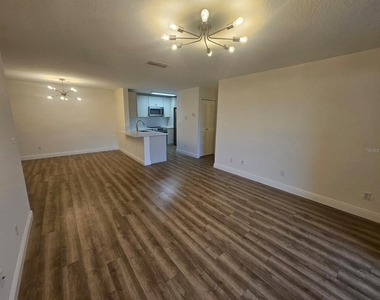 7511 Seurat Street - Photo Thumbnail 4