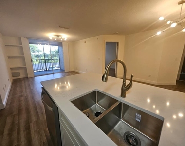 7511 Seurat Street - Photo Thumbnail 24