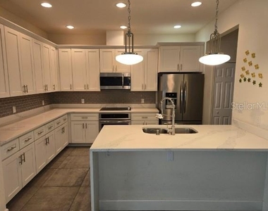 922 Centaury Drive - Photo Thumbnail 1