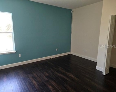 922 Centaury Drive - Photo Thumbnail 17