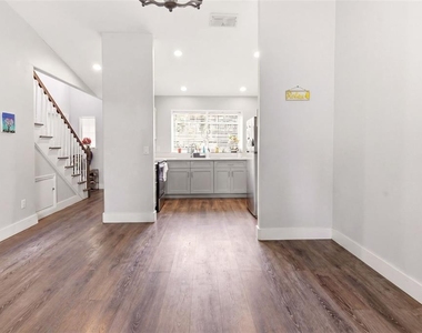 1254 Sandestin Way - Photo Thumbnail 7