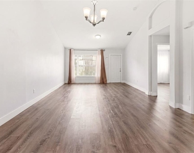 1254 Sandestin Way - Photo Thumbnail 5