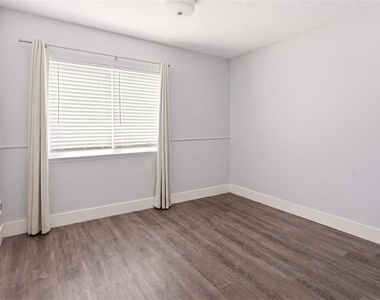1254 Sandestin Way - Photo Thumbnail 16