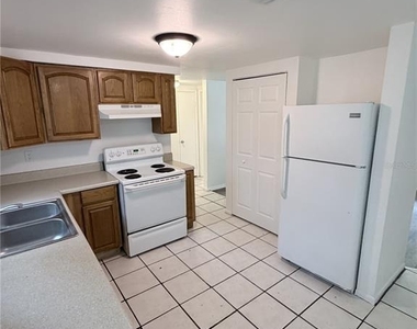 21377 Campbell Drive - Photo Thumbnail 5