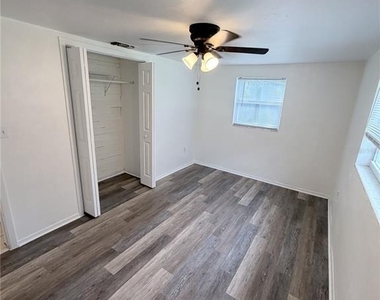 21377 Campbell Drive - Photo Thumbnail 10