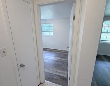 21377 Campbell Drive - Photo Thumbnail 8