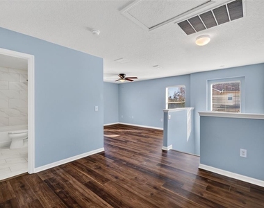 413 Country Cottage Lane - Photo Thumbnail 25