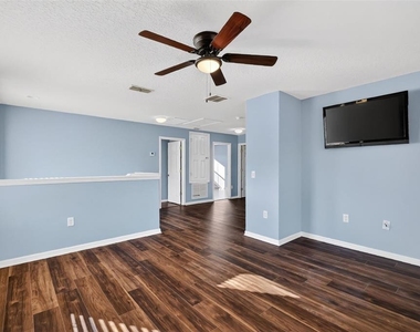 413 Country Cottage Lane - Photo Thumbnail 27