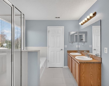 413 Country Cottage Lane - Photo Thumbnail 32