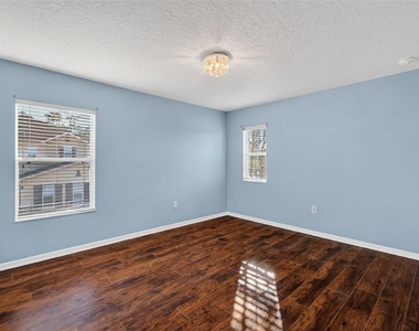 413 Country Cottage Lane - Photo Thumbnail 36