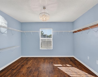 413 Country Cottage Lane - Photo Thumbnail 31
