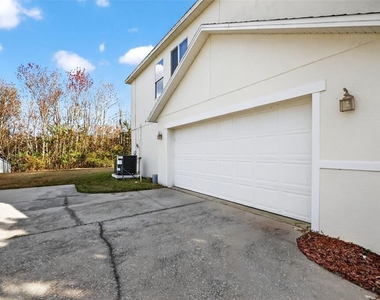 413 Country Cottage Lane - Photo Thumbnail 11