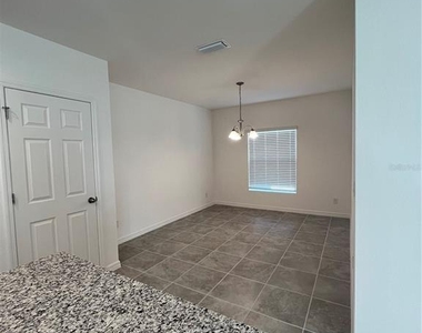 435 Annabelle Way - Photo Thumbnail 8