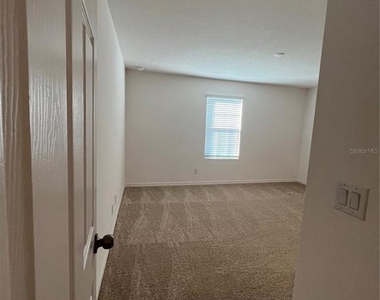 435 Annabelle Way - Photo Thumbnail 15