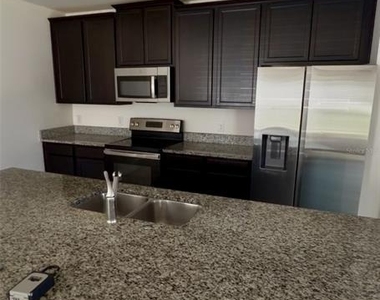 435 Annabelle Way - Photo Thumbnail 5