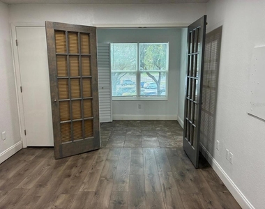 5701 Gatlin Avenue - Photo Thumbnail 10