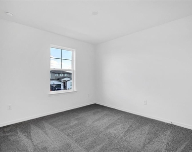 1217 Grassland Avenue - Photo Thumbnail 20