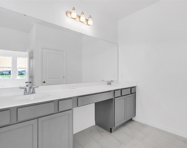 1217 Grassland Avenue - Photo Thumbnail 17