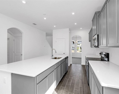 1217 Grassland Avenue - Photo Thumbnail 7