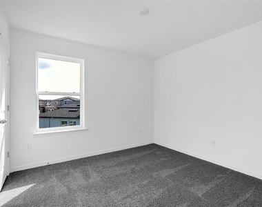 1217 Grassland Avenue - Photo Thumbnail 24