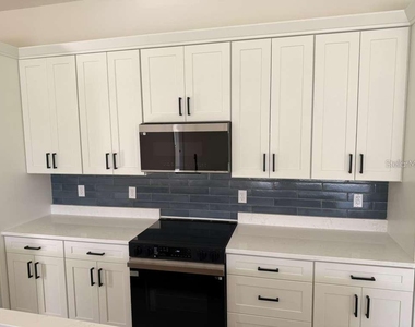 10426 Live Oak Road - Photo Thumbnail 24