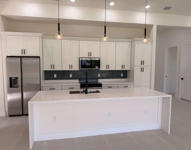 10426 Live Oak Road - Photo Thumbnail 18