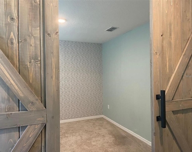 1682 Bay Breeze Drive - Photo Thumbnail 32