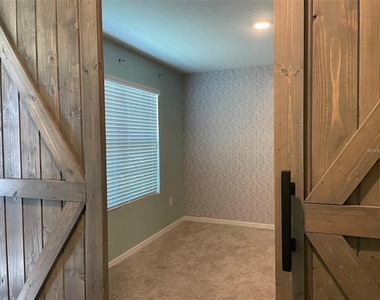 1682 Bay Breeze Drive - Photo Thumbnail 7