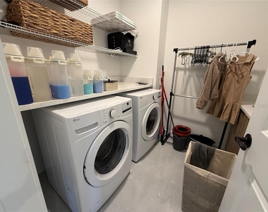 6288 Chorus Drive - Photo Thumbnail 13