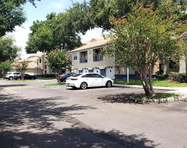 7280 Westpointe Boulevard - Photo Thumbnail 1
