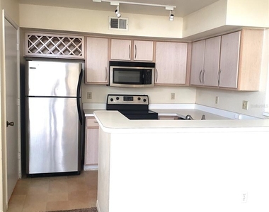 7280 Westpointe Boulevard - Photo Thumbnail 9