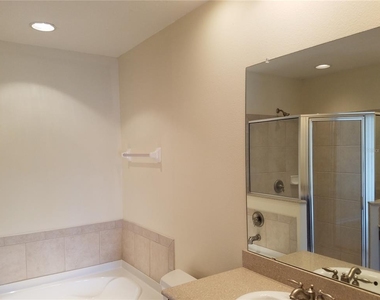 5105 Sicily Cove - Photo Thumbnail 21