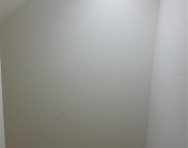 5105 Sicily Cove - Photo Thumbnail 10