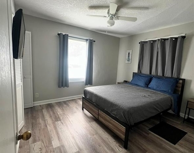 3910 E Ellicott Street - Photo Thumbnail 7