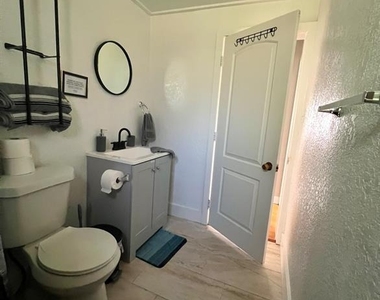 3910 E Ellicott Street - Photo Thumbnail 11