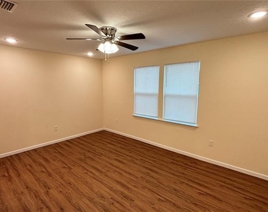 280 Gardner Lane - Photo Thumbnail 9