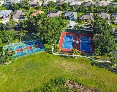 25049 Navel Avenue - Photo Thumbnail 34