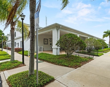 25049 Navel Avenue - Photo Thumbnail 38