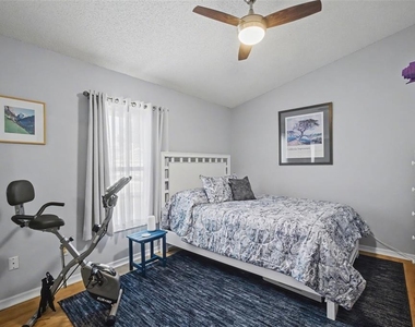 25049 Navel Avenue - Photo Thumbnail 12