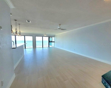 1600 W Marion Avenue - Photo Thumbnail 7