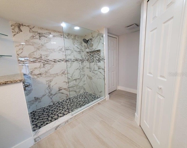 1600 W Marion Avenue - Photo Thumbnail 21