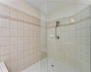 97 Vivante - Photo Thumbnail 25