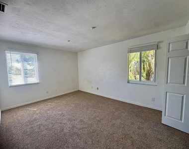 22481 Westchester Boulevard - Photo Thumbnail 14