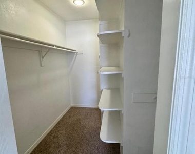 22481 Westchester Boulevard - Photo Thumbnail 16